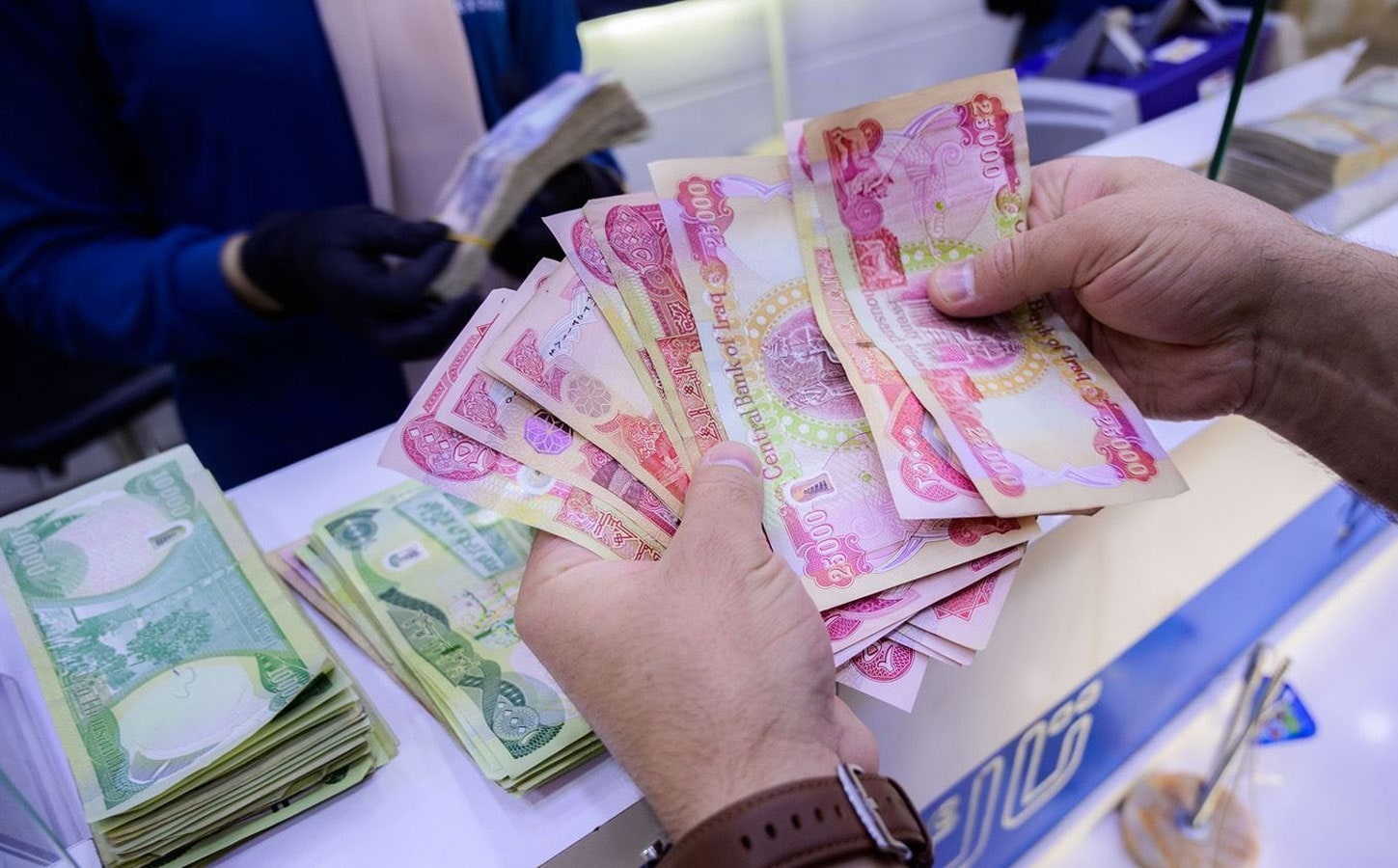 لجنة برلمانية: لا يمكن ربط قانون توحيد سلم الرواتب بقانون الموازنة