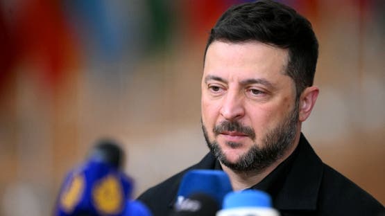 زيلينسكي يشكل وفداً للمفاوضات مع روسيا والولايات المتحدة لإنهاء الحرب