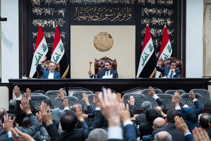 البرلمان يصوت على تمديد فصله التشريعي 30 يوماً